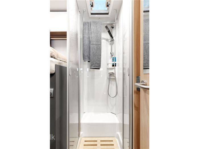 LMC Tourer H 660 G Lift